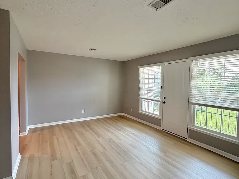 163 Lakeshore Dr #A21 — Photo 6