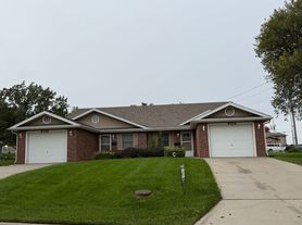 604 - 606 Tamerisk Dr, 604