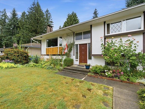 2nd image of 1388 Cambridge Dr