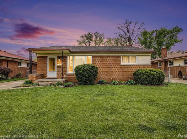 8458 Francine St, Warren, MI 48093