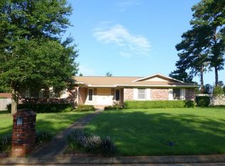 101 Vintage Ln, Enterprise, AL 36330