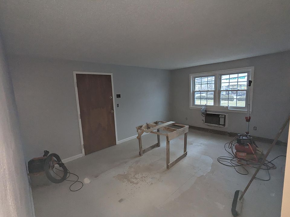 345 Power Rd Pawtucket RI Zillow