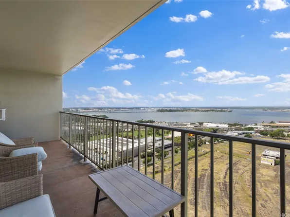 98-099 Uao Pl APT 2308, Aiea, HI 96701