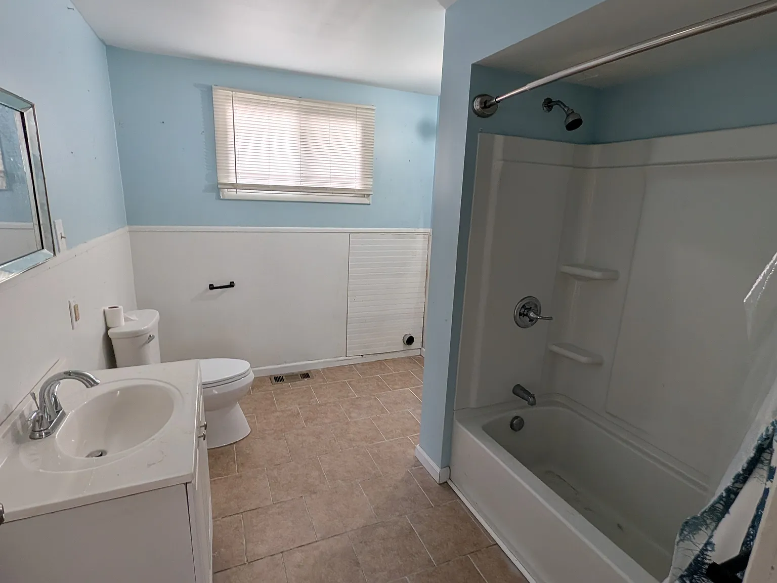 2 bed, 875 sqft, $1,175 — Photo 2