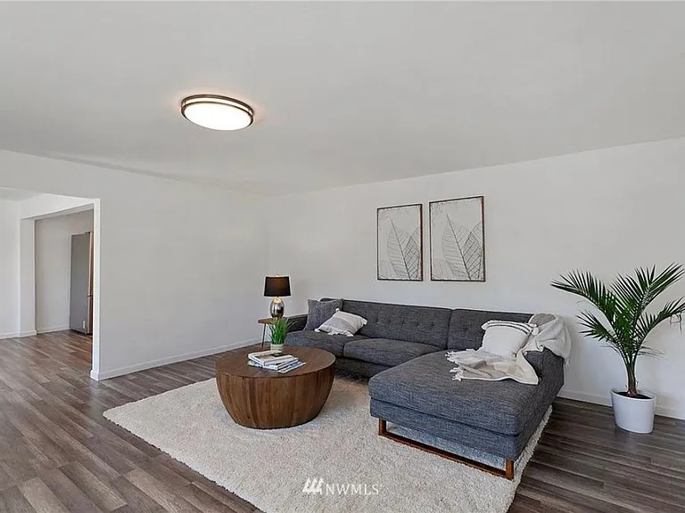 1014 SW 126th St — Photo 5
