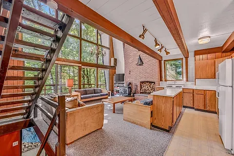 307 Swiftwater Cir — Photo 1