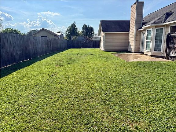 5th image of 2474 Lee Road 201