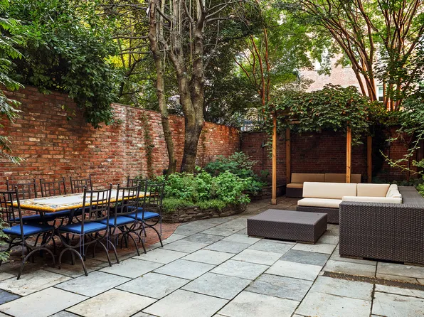 42 Barrow Street image 23 of 24