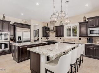 722 W Armstrong Way, Chandler, AZ 85286