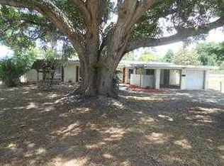 895 13th Ct NE, Winter Haven, FL 33881