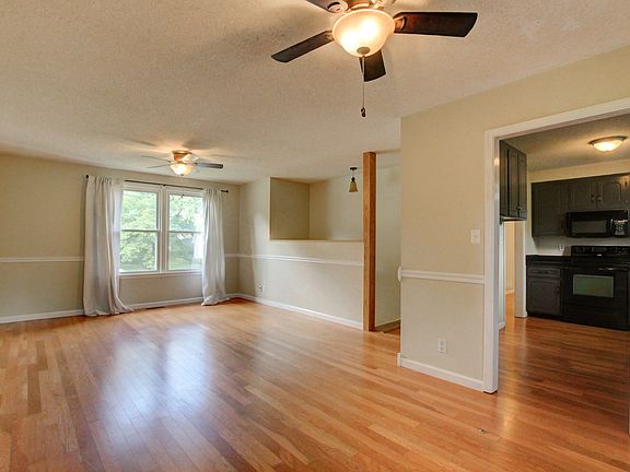 5th image of 1563 Barrett Dr
