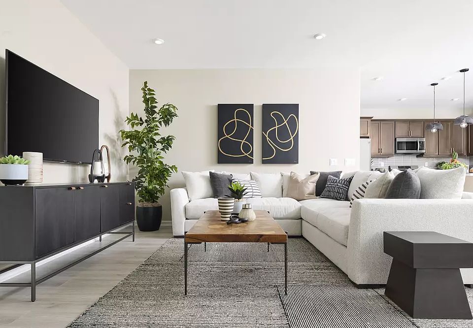 Strand at Melrose Heights Model Home