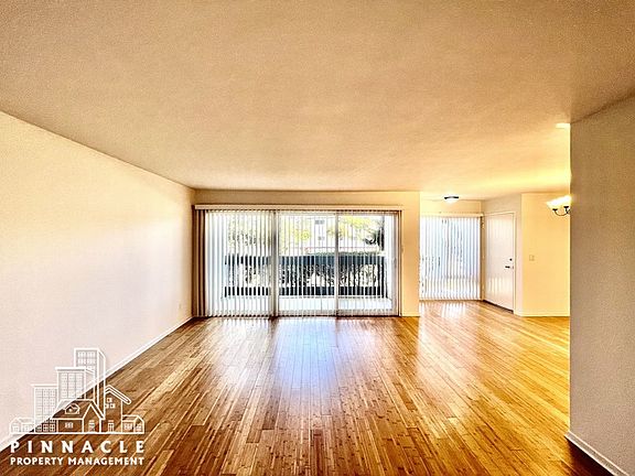 3rd image of 641 S Prospect Ave Unit 102