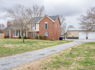 559 N Palmers Chapel Rd, White House, TN 37188