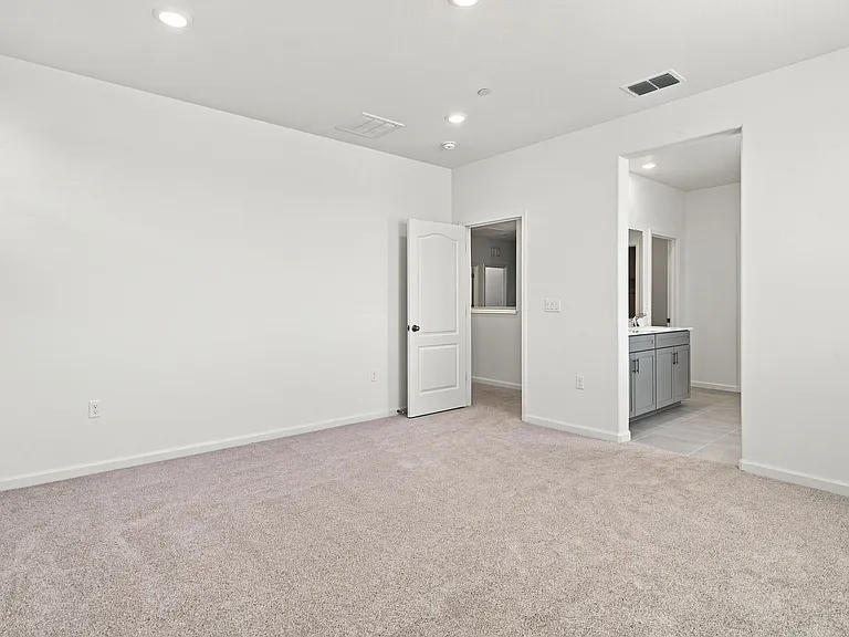 2516 Golden Bear St — Photo 31