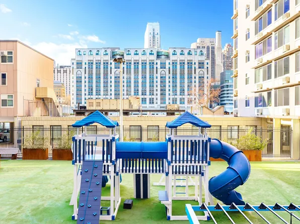 555 Main Street image 12 of 13