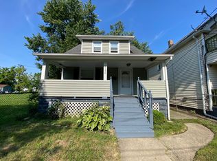 3190 W 70th St, Cleveland, OH