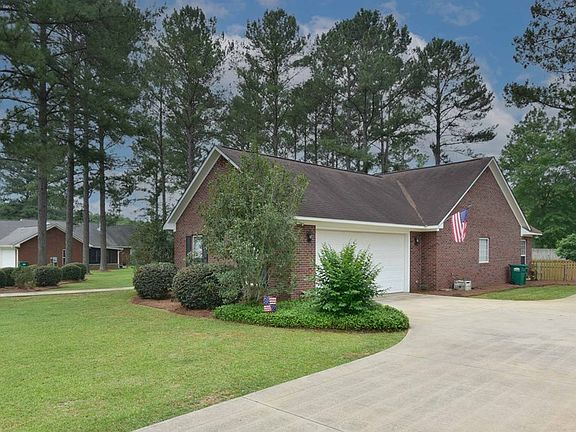 5th image of 105 Sterling Dr