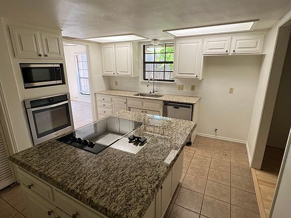 4th image of 5423 El Campo Ave