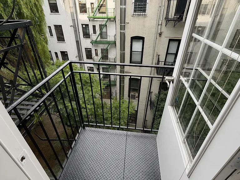 248 Mott St #19 — Photo 3
