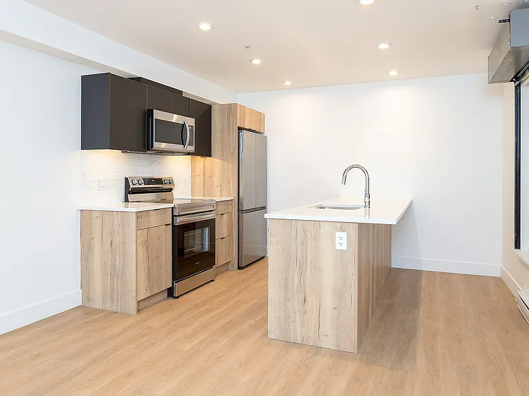 725 Yates St — Photo 11