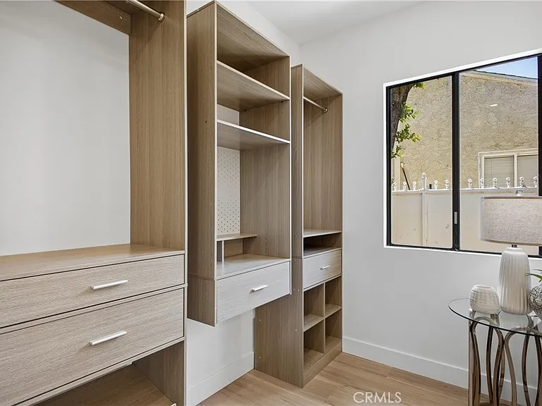 6845 Aura Ave — Photo 24