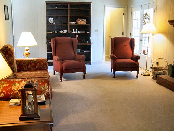 4th image of 2328 Cantle Ln