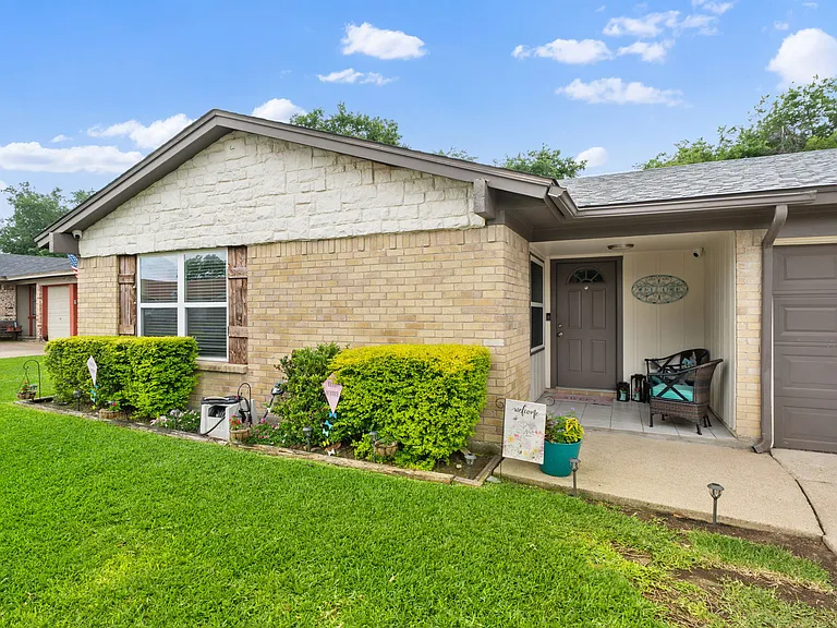 6244 Melinda Dr — Photo 4
