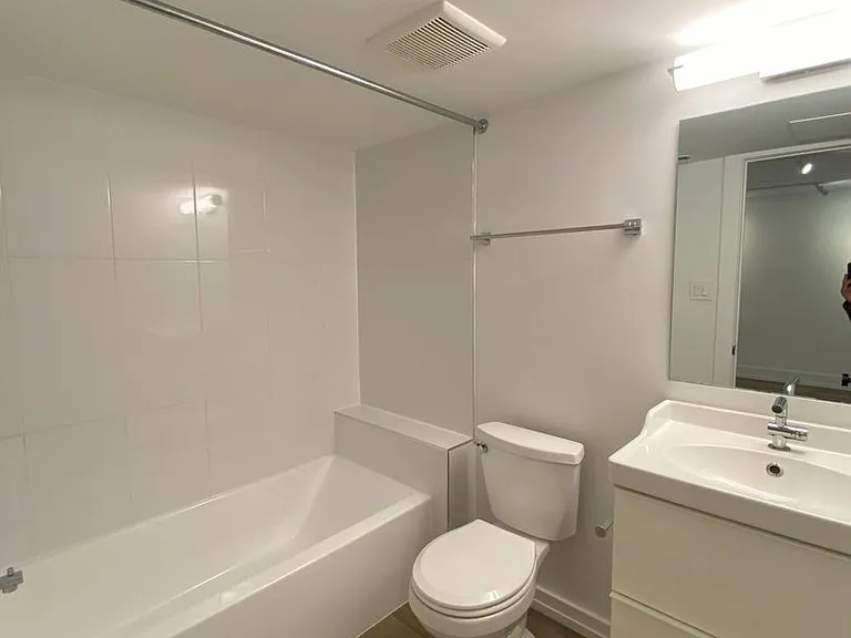 1353 Taylor St NW #B — Photo 10