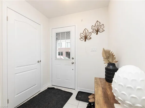 755 Linden Dr #59, Cambridge, ON N3H 0E4