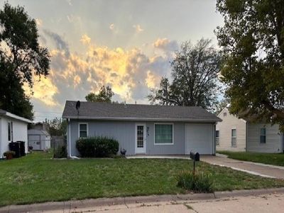 826 Birch Dr, Salina, KS, 67401