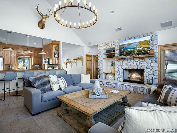 2nd image of 16879 Gentle Cove Ter
