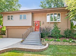 257 Langton Ln, Bloomingdale, IL 60108