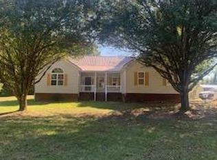 382 Bluff View Dr, Spencer, TN 38585