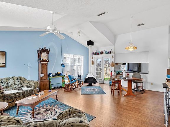 2nd image of 9826 Surrey Ridge Rd