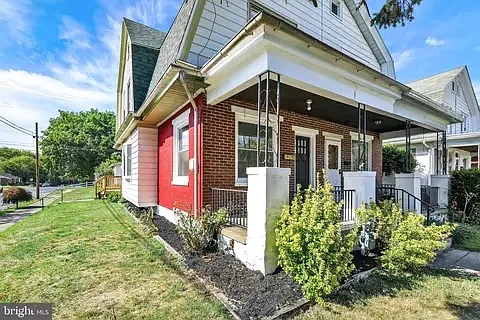 701 Alton Ave