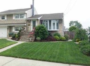 127 Wortylko St, Carteret, NJ 07008