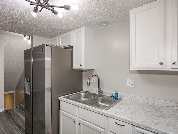 5th image of 3102-3108 Eaton St