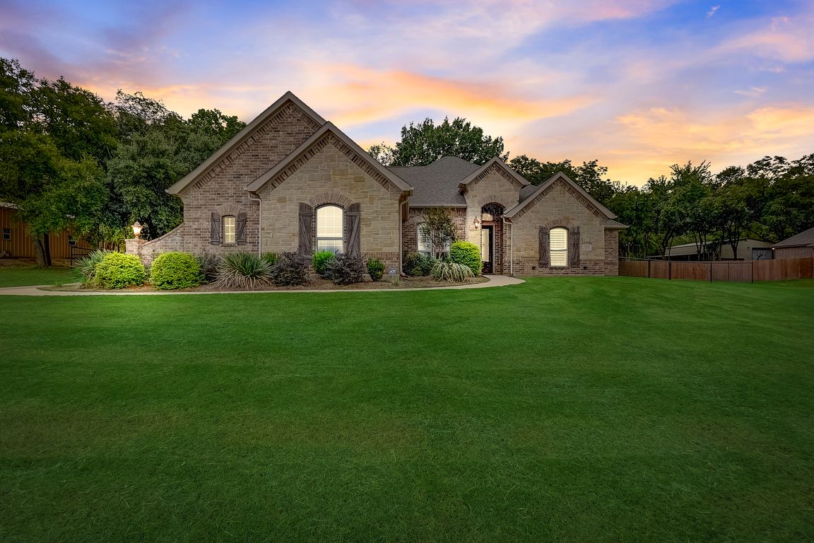 128 Imperial Mammoth Valley Ln, Weatherford, TX 76085 MLS 20455901 Zillow