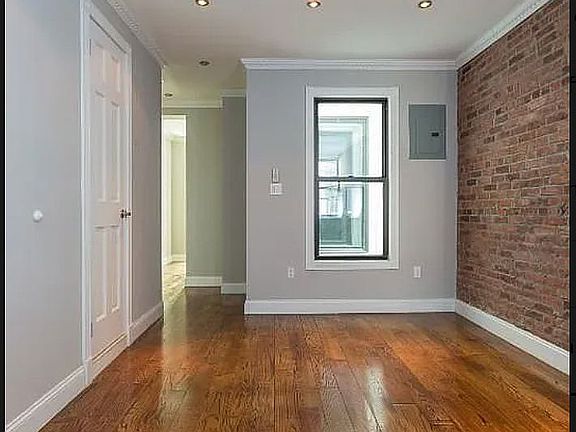 3rd image of 722 10th Ave #2F