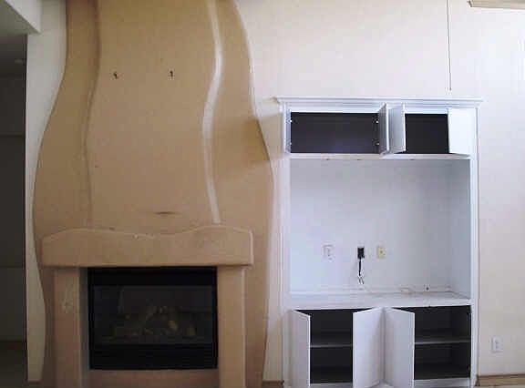 2nd image of 1195 Shores Blvd