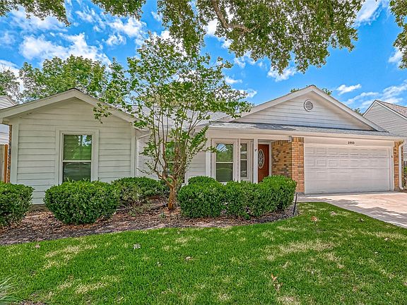 4th image of 2922 Lakefield Way