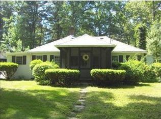 1 Meeting House Hill Rd, Dover, MA 02030