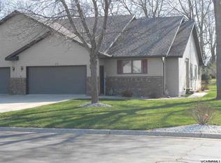 1533 Southgate Dr, Fairmont, MN 56031