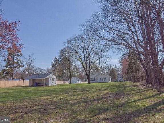 4th image of 11540 Acton Ln