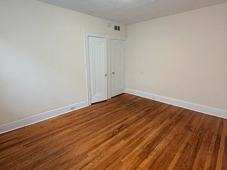 295 Norton St #B8 — Photo 8