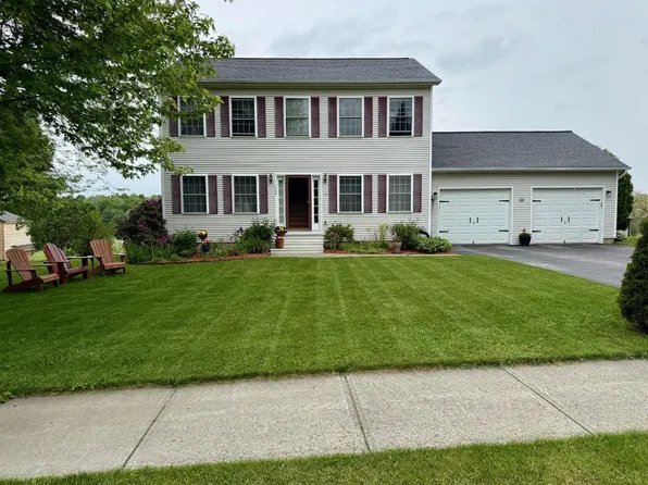 113 Hunting Ridge Lane, Milton, VT 05468