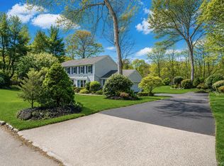 10 Mink Lane, East Setauket, NY 11733