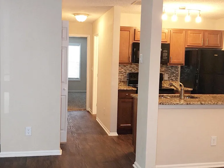 Wood Pointe Apartment Homes — Photo 48