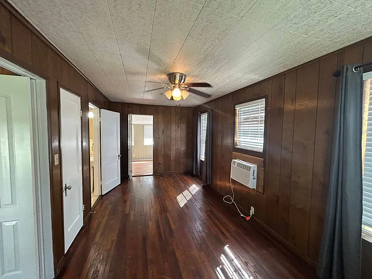 1030 Cole Ave — Photo 16